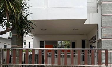 Casa en venta de 5 habitaciones en Saphan Sung, Bangkok