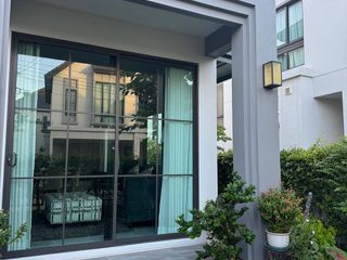 Casa en venta de 3 habitaciones en Lat Krabang, Bangkok