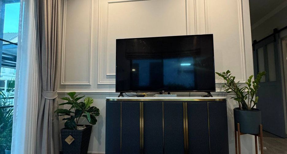 For sale 3 ベッドルーム house in Lat Krabang, Bangkok