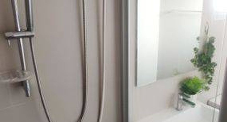 For sale 3 bedrooms condo in Yan Nawa, Bangkok