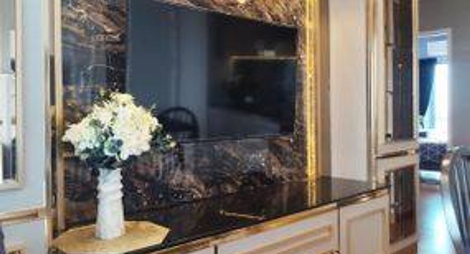 For sale 3 bedrooms condo in Yan Nawa, Bangkok