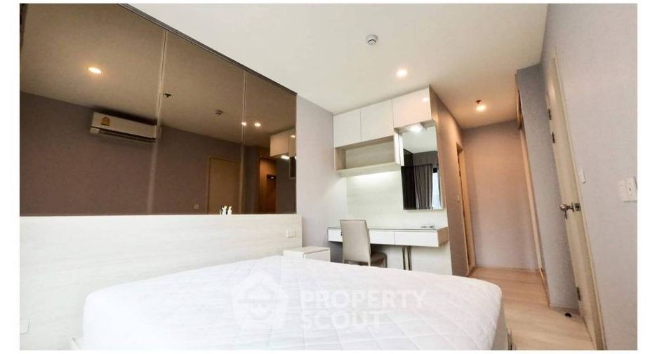 For sale 2 bedrooms condo in Watthana, Bangkok