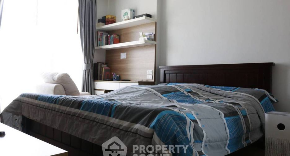For sale 2 bedrooms condo in Pom Prap Sattru Phai, Bangkok