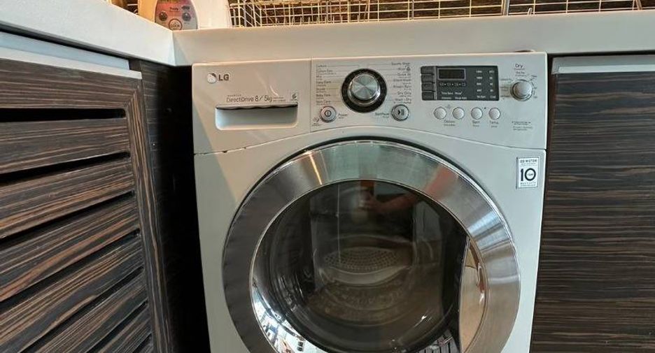 For sale 1 bed condo in Khlong Toei, Bangkok