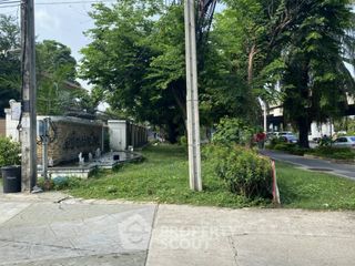 For sale 4 bedrooms townhouse in Wang Thonglang, Bangkok