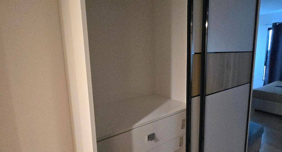 For sale 1 Beds condo in Bang Phlat, Bangkok