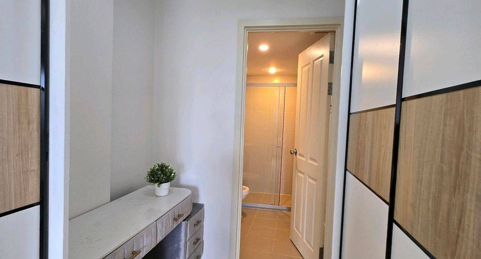 For sale 1 Beds condo in Bang Phlat, Bangkok