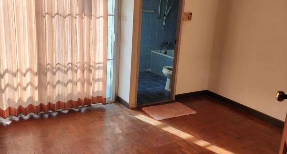 For sale 4 bedrooms condo in Suan Luang, Bangkok