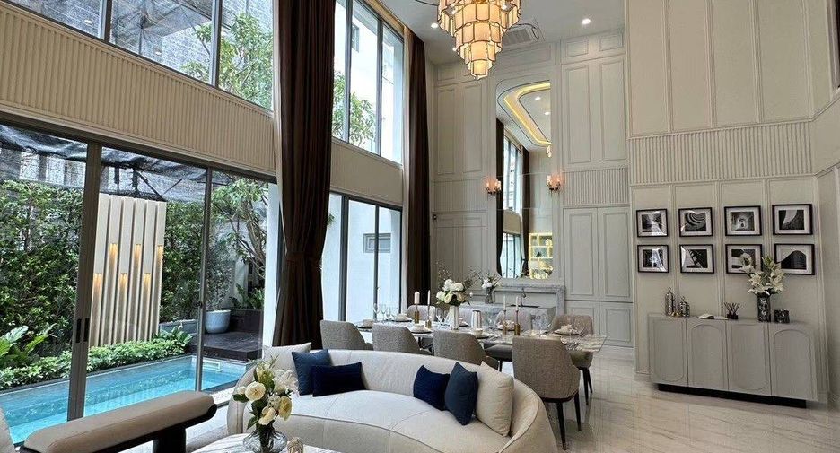For sale 4 bedrooms house in Lat Krabang, Bangkok