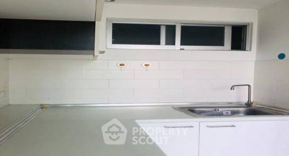 Wohnung zum Kauf mit 1 Zimmer in Bang Phlat, Bangkok