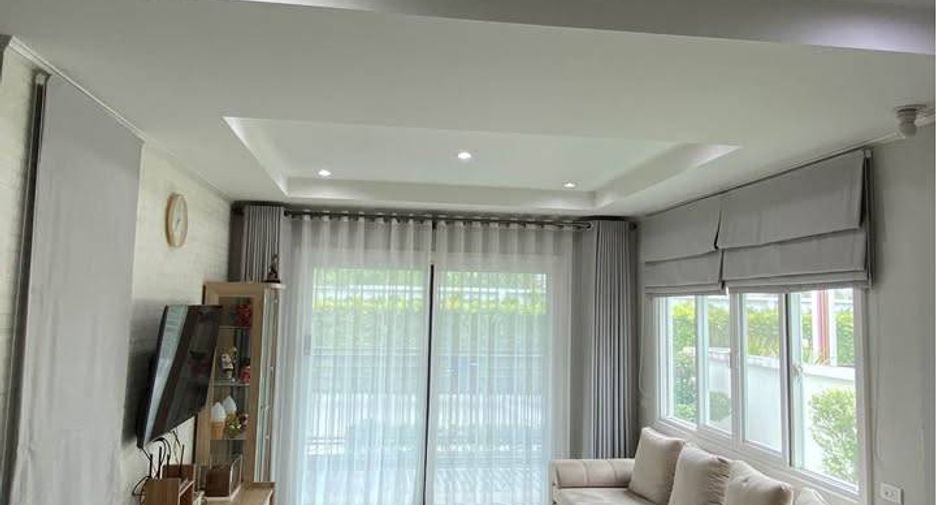 For sale 4 bedrooms house in Mueang Chon Buri, Chonburi