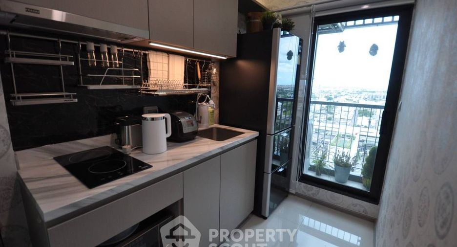 For sale 1 bed condo in Phra Khanong, Bangkok