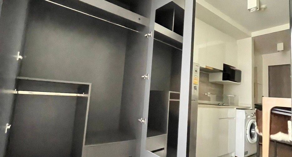 For sale 1 bed condo in Khlong Toei, Bangkok
