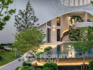 For sale 5 bedrooms house in Khlong Sam Wa, Bangkok