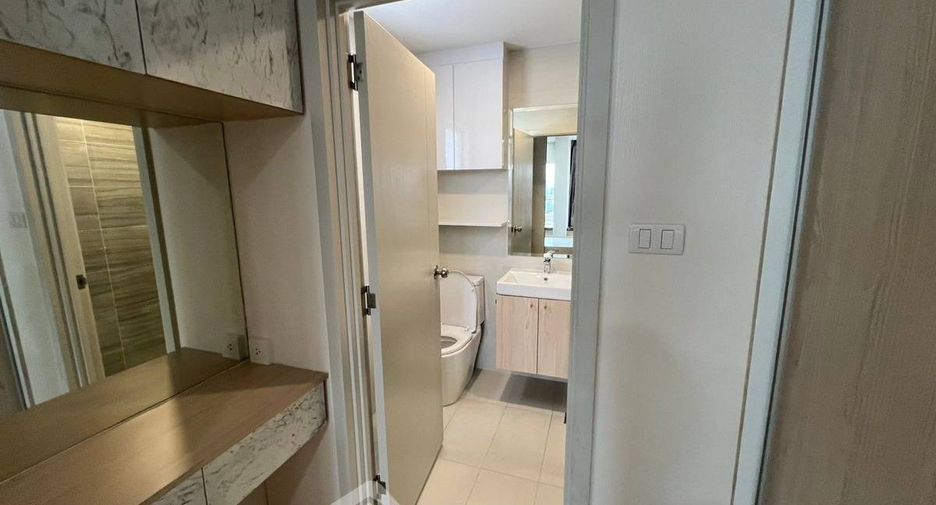 For sale 2 bedrooms condo in Bang Kapi, Bangkok