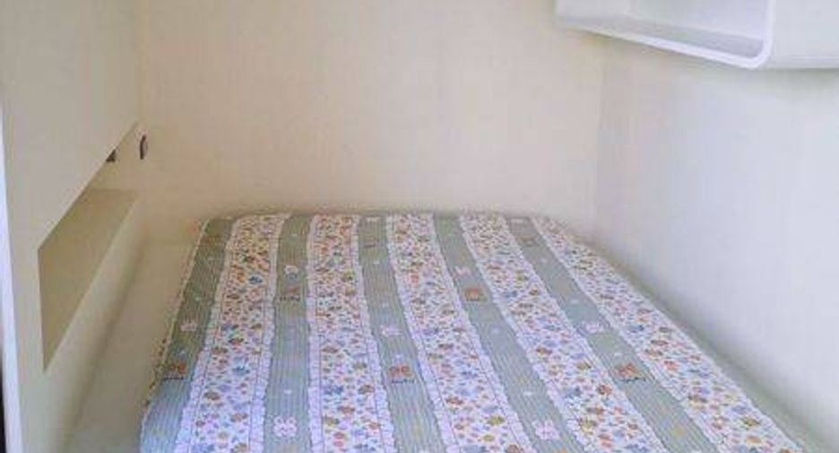 For sale 3 bedrooms condo in Watthana, Bangkok