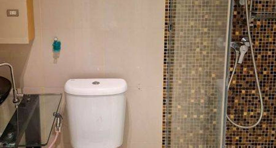 For sale 3 bedrooms condo in Watthana, Bangkok