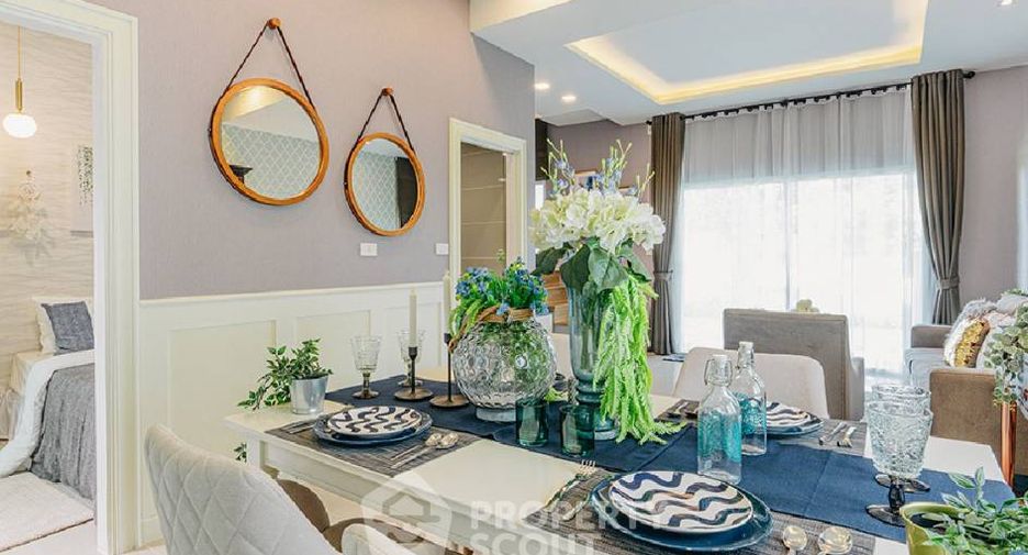 Casa adosada en venta de 3 habitaciones en Bang Khae, Bangkok