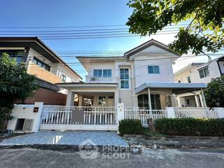Haus zum Kauf mit 3 Zimmer in Prawet, Bangkok