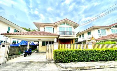 Haus zum Kauf mit 3 Zimmer in Bang Khen, Bangkok