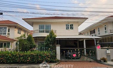 Haus zum Kauf mit 4 Zimmer in Bang Khen, Bangkok