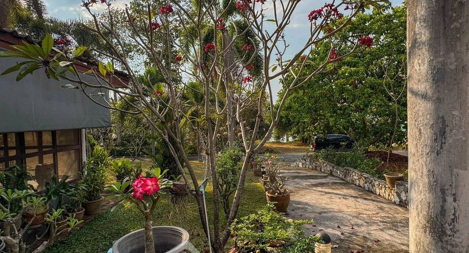 For sale 2 bedrooms house in Sattahip, Chonburi