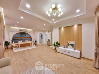 For sale 3 bedrooms house in Khan Na Yao, Bangkok