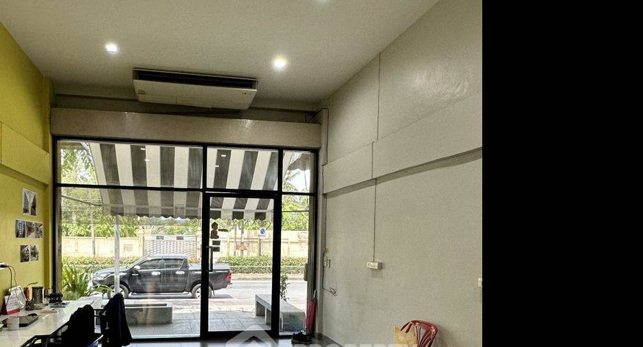 For sale 1 bed house in Bang Khun Thian, Bangkok