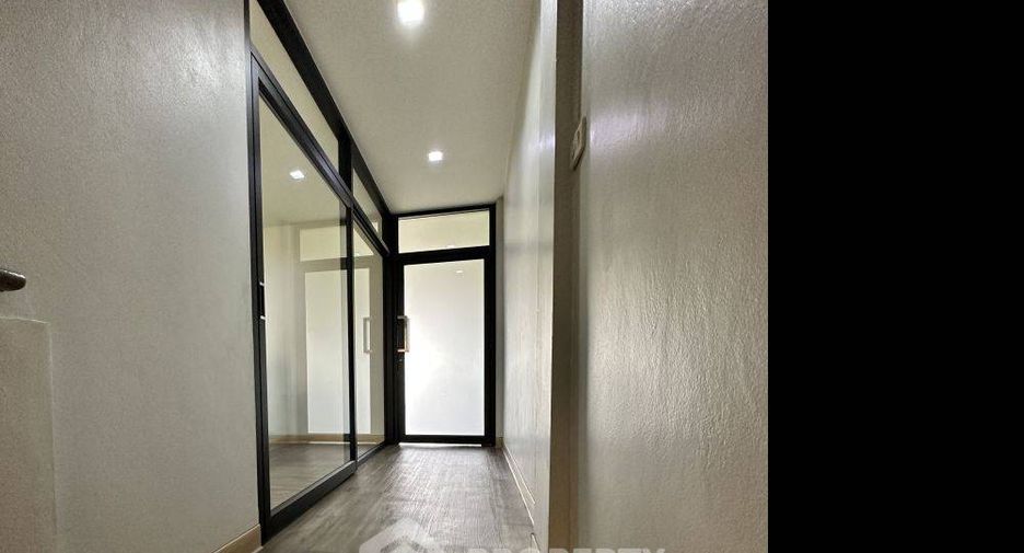 For sale 1 bed house in Bang Khun Thian, Bangkok