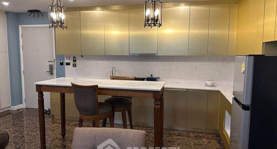 For sale 2 bedrooms condo in Pratumnak, Pattaya