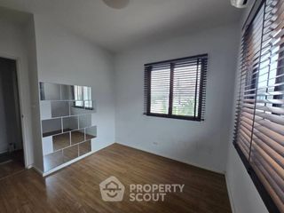 Haus zum Kauf mit 3 Zimmer in Thung Khru, Bangkok