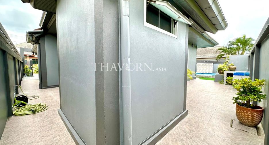 For sale 3 bedrooms house in Huay Yai, Pattaya