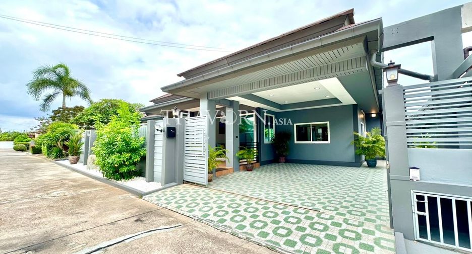 For sale 3 bedrooms house in Huay Yai, Pattaya