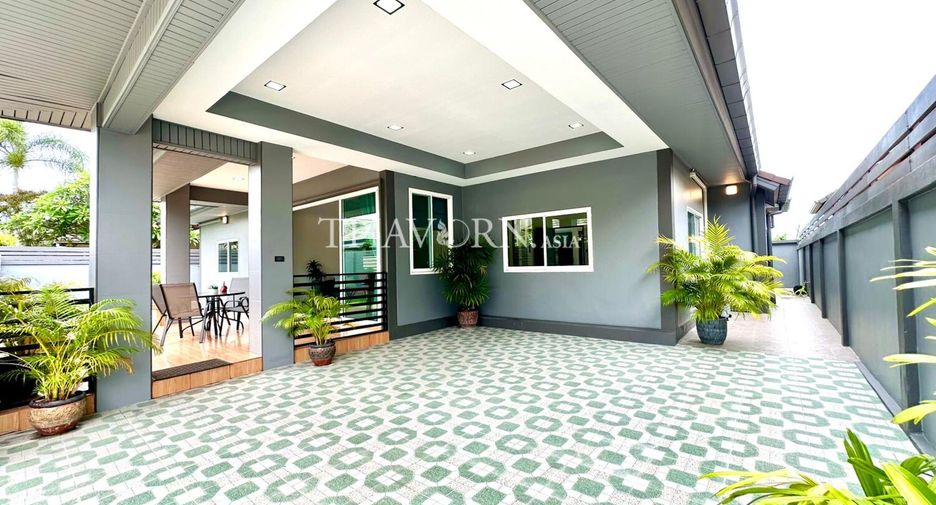 For sale 3 bedrooms house in Huay Yai, Pattaya