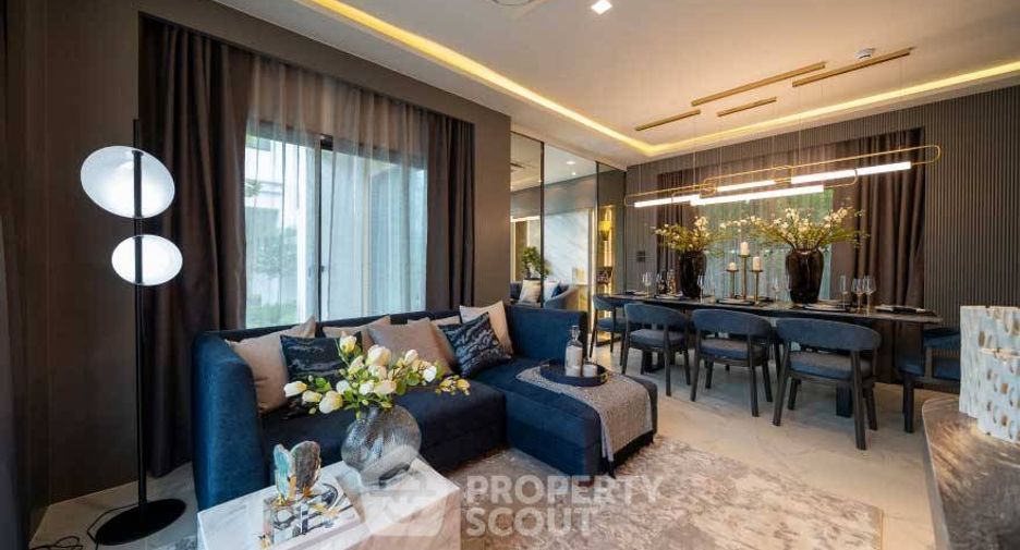 For sale 4 bedrooms house in Khlong Sam Wa, Bangkok