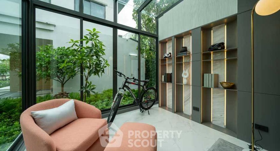 For sale 3 bedrooms house in Khlong Sam Wa, Bangkok