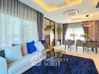 Casa en venta de 4 habitaciones en Lat Krabang, Bangkok