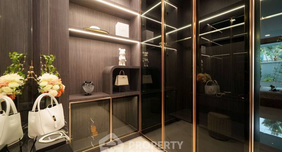 For sale 6 bedrooms villa in East Pattaya, Pattaya