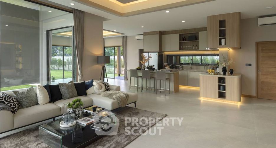 For sale 4 bedrooms house in Huay Yai, Pattaya
