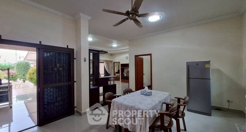 For sale 3 bedrooms house in East Pattaya, Pattaya