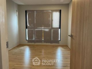 Продажа 2 спальни кондо в Банг Пхлат, Бангкок