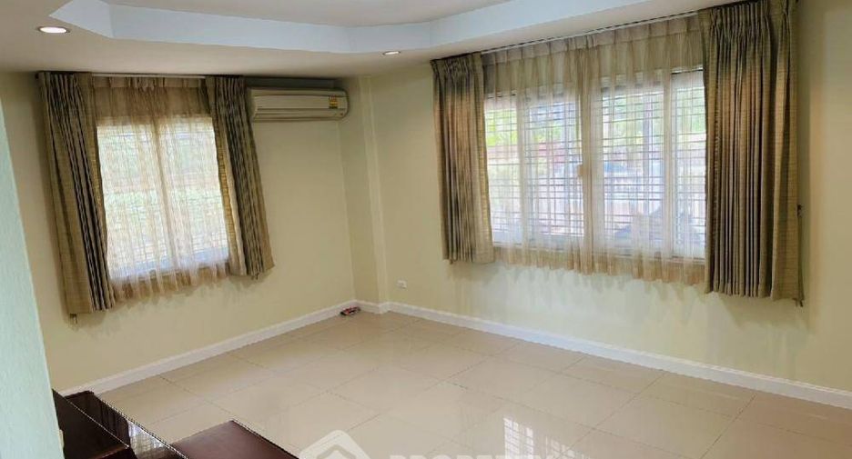 出售 4 卧室 独立屋 在 Mueang Chon Buri, Chon Buri