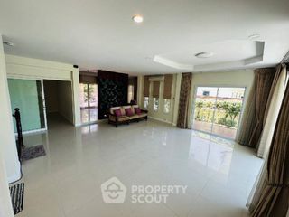 For sale 4 bedrooms house in Mueang Chon Buri, Chonburi