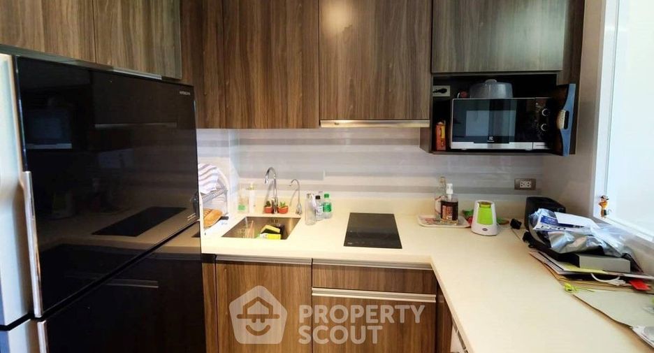 For sale 1 bed condo in Khlong Toei, Bangkok