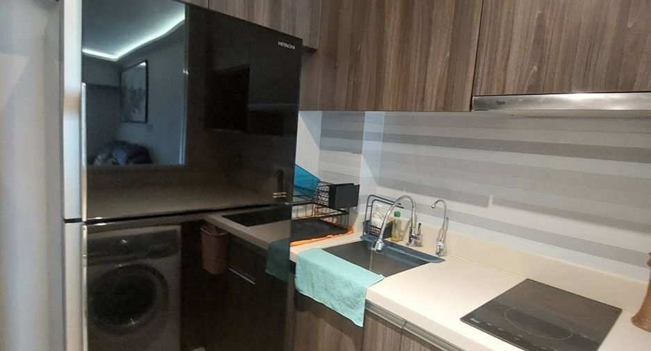 For sale 1 bed condo in Khlong Toei, Bangkok