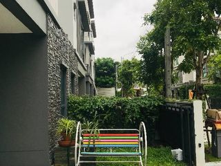 Reihenhaus zum Kauf mit 4 Zimmer in Thung Khru, Bangkok