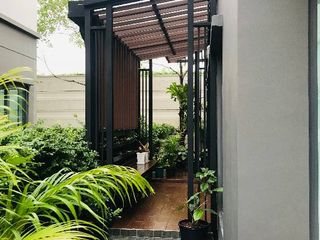 Reihenhaus zum Kauf mit 4 Zimmer in Thung Khru, Bangkok