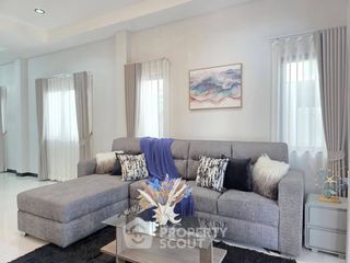 For sale 3 bedrooms villa in Bang Lamung, Chonburi