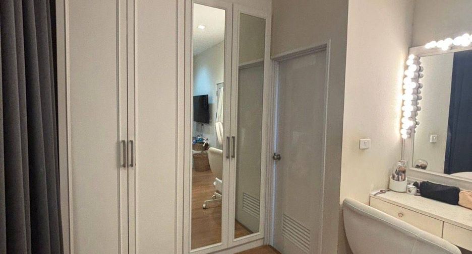 Casa adosada en venta de 4 habitaciones en Bueng Kum, Bangkok