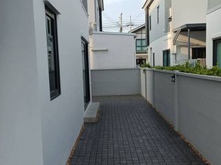 出售 4 卧室 独立屋 在 Bang Phli, Samut Prakan